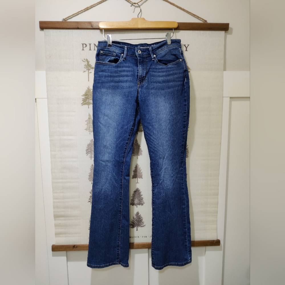 Levi’s Signature Modern Bootcut Jeans W30 L32 Medium Wash